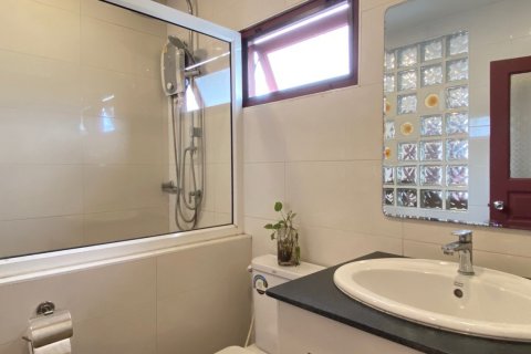 House in Chiang Mai, Thailand 3 bedrooms № 120148 - photo 25