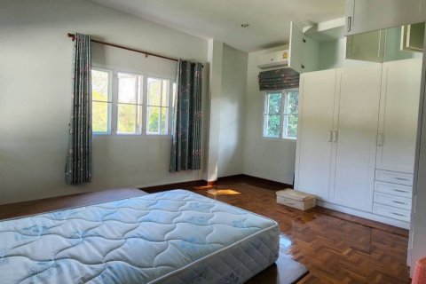 House in Chiang Mai, Thailand 4 bedrooms № 120149 - photo 13