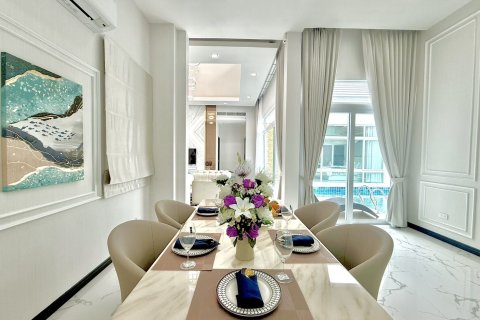 House in Pattaya, Thailand 3 bedrooms № 153577 - photo 15