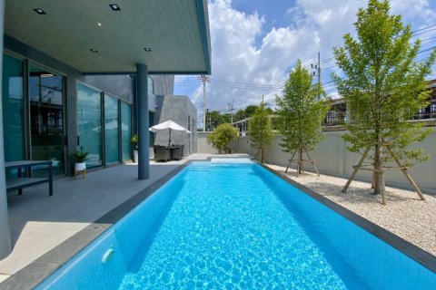 Villa in Pattaya, Thailand 4 bedrooms № 176783 - photo 3