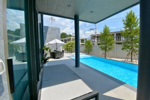 Villa in Pattaya, Thailand 4 bedrooms № 176783 - photo 5