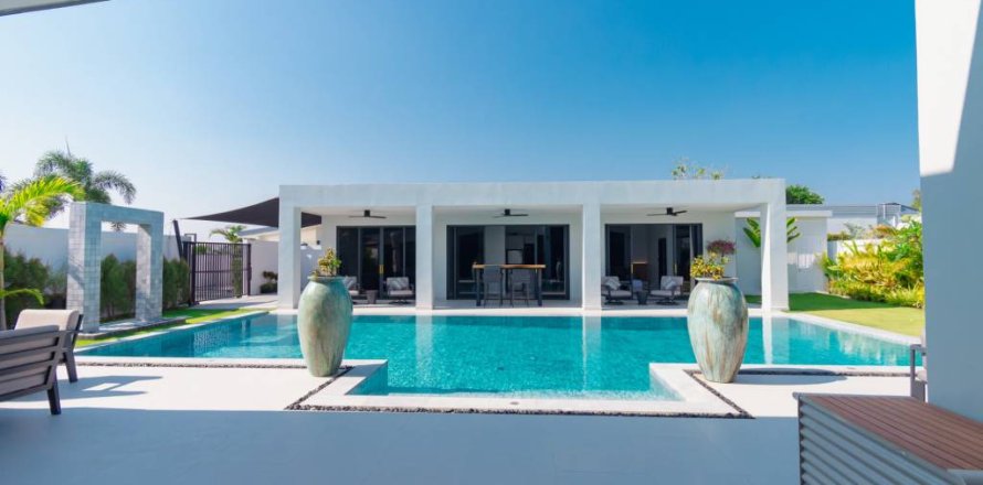 Villa in Pran Buri, Thailand 5 bedrooms № 176787
