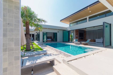 Villa in Pran Buri, Thailand 2 bedrooms № 176785 - photo 4