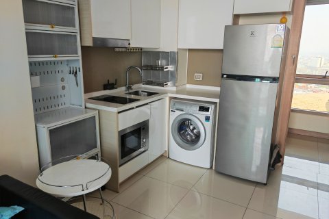 Студия в кондо в Паттайе, Таиланд № 148331 - фото 3