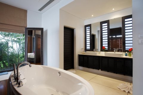 Вилла в Паклоке, Таиланд с 4 спальнями № 148335 - фото 24