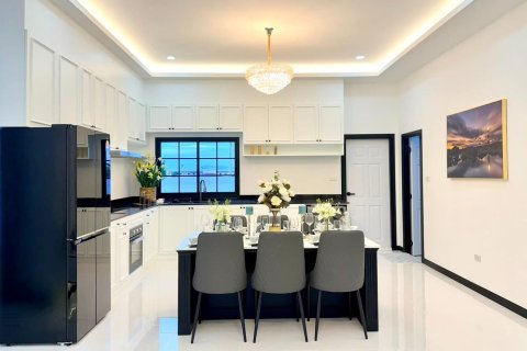 Villa in Pattaya, Thailand 3 Schlafzimmer № 170345 - Foto 7