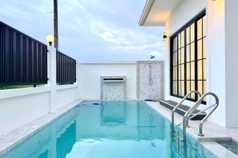 Villa in Pattaya, Thailand 3 Schlafzimmer № 170345 - Foto 2