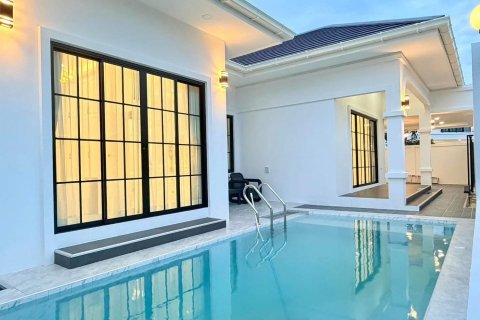 Villa in Pattaya, Thailand 3 Schlafzimmer № 170345 - Foto 3