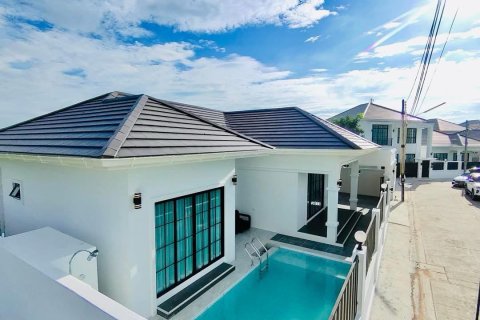 Villa in Pattaya, Thailand 3 Schlafzimmer № 170345 - Foto 4