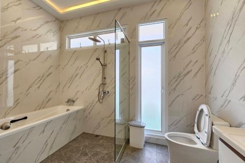 Villa à Pattaya, Thaïlande 3 chambres № 170343 - photo 24