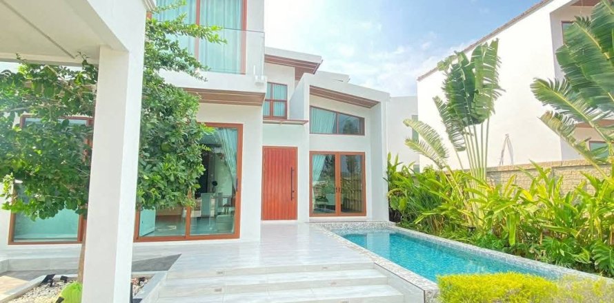 Вилла в Паттайе, Таиланд с 5 спальнями № 170341