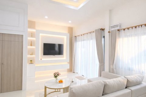 Villa à Pattaya, Thaïlande 3 chambres № 170342 - photo 8