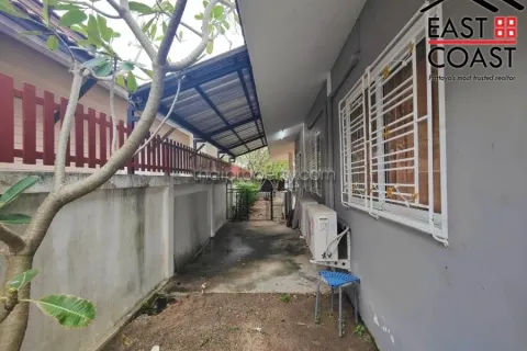 Casa de 3 dormitorios en Pattaya, Tailandia № 212621 - foto 14