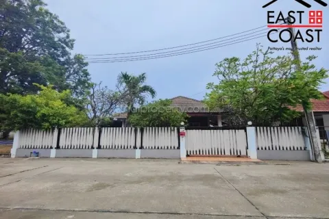 Casa de 3 dormitorios en Pattaya, Tailandia № 212621 - foto 2