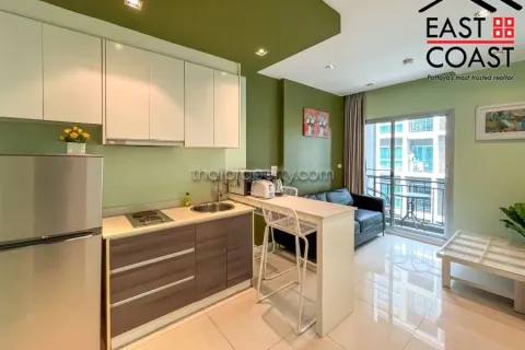 Estudio en el condominio en Jomtien Beach, Pattaya, Tailandia № 212625 - foto 2