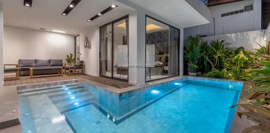 Casa de 5 dormitorios en Jomtien Beach, Pattaya, Tailandia № 212623