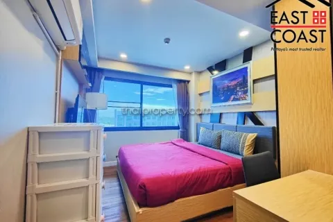 Condominio de 2 dormitorios en Jomtien Beach, Pattaya, Tailandia № 212620 - foto 19