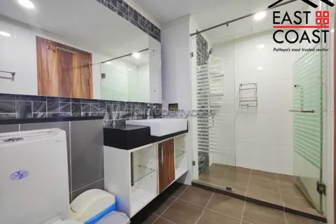 Condominio de 2 dormitorios en Jomtien Beach, Pattaya, Tailandia № 212620 - foto 15