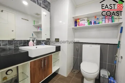 Condominio de 2 dormitorios en Jomtien Beach, Pattaya, Tailandia № 212620 - foto 18