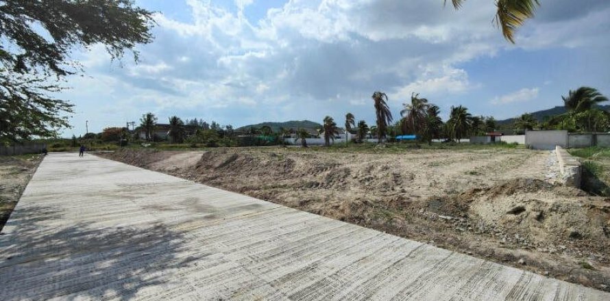 Земельный участок в Хуа Хине, Таиланд 2651м2  № 151719