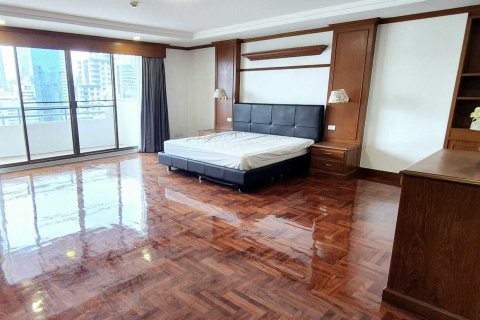 Кондоминиум с 3 спальнями в Ваттхане, Бангкок, Таиланд № 151721 - фото 18