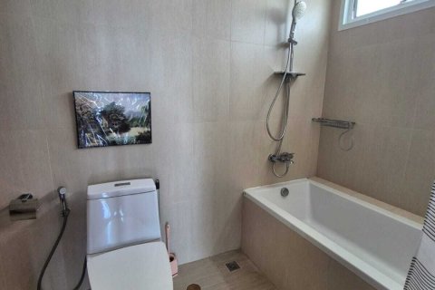 Кондоминиум с 3 спальнями в Ваттхане, Бангкок, Таиланд № 151721 - фото 6