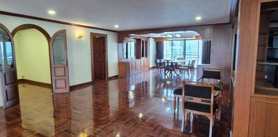 Кондоминиум с 3 спальнями в Ваттхане, Бангкок, Таиланд № 151721