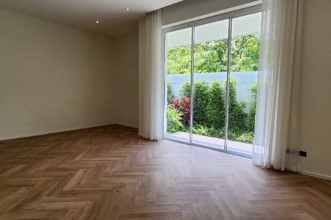 Villa in Chiang Mai, Thailand 5 bedrooms № 133370 - photo 26