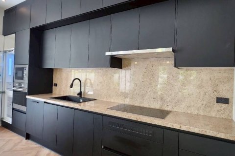 Villa in Chiang Mai, Thailand 5 bedrooms № 133370 - photo 19