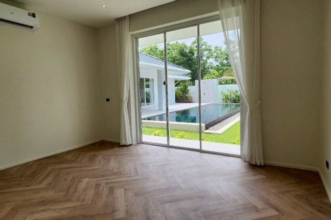 Villa in Chiang Mai, Thailand 5 bedrooms № 133370 - photo 10