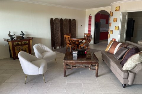 Studio dans le Condo à Pattaya, Thaïlande  № 151475 - photo 1