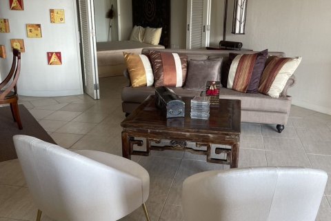 Studio dans le Condo à Pattaya, Thaïlande  № 151475 - photo 16