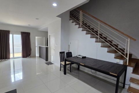 Таунхаус в Ванг Тонг Ланге, Бангкок, Таиланд с 3 спальнями  № 151480 - фото 8