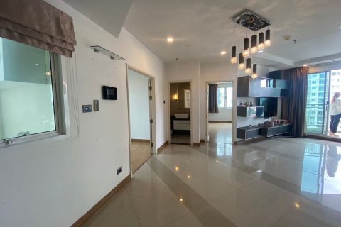 Кондоминиум с 2 спальнями в Хуай Кванге, Бангкок, Таиланд № 151479 - фото 1