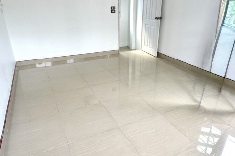 Maison à Samut Prakan, Thaïlande 3 chambres № 148037 - photo 5