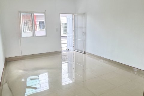 Maison à Samut Prakan, Thaïlande 3 chambres № 148037 - photo 3