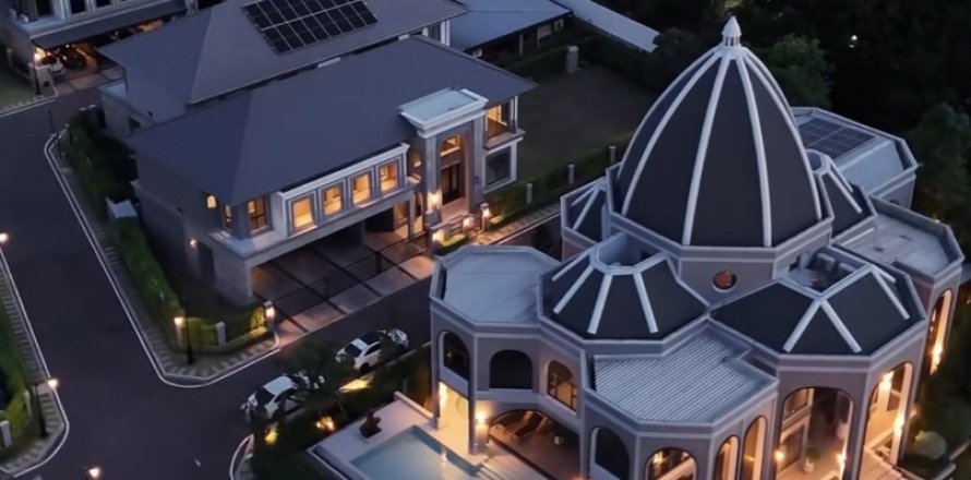 Дом в Кханнаяу, Бангкок, Таиланд с 5 спальнями № 148041