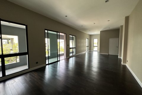 Дом в Кханнаяу, Бангкок, Таиланд с 5 спальнями № 148041 - фото 16