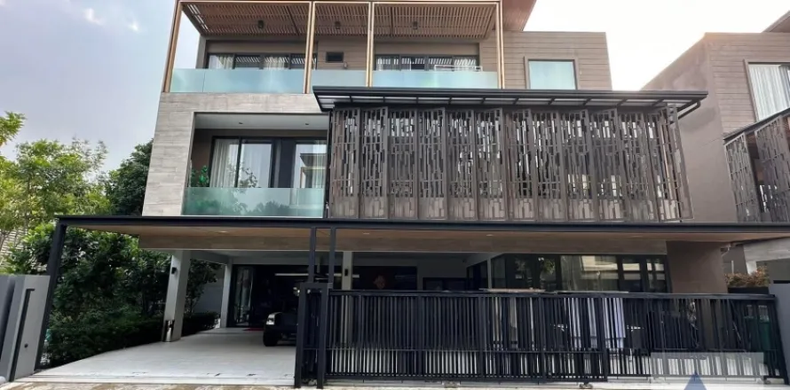 Haus in Bang Kapi, Bangkok, Thailand 5 Schlafzimmer № 216689