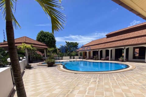 Maison à Pattaya, Thaïlande 4 chambres № 196643