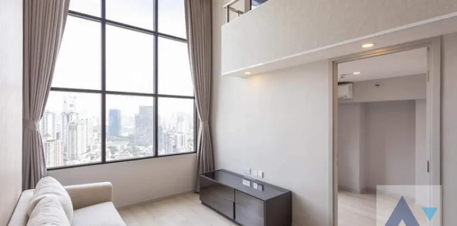 Duplex in Sathon, Bangkok, Thailand 1 Schlafzimmer № 216974