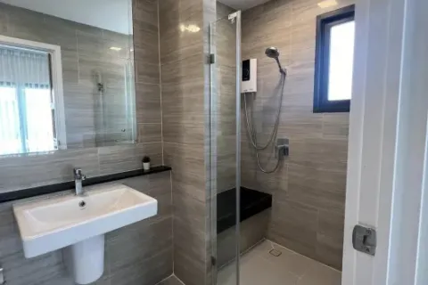 Haus in Bang Phli Yai, Thailand 4 Schlafzimmer № 216970 - Foto 16
