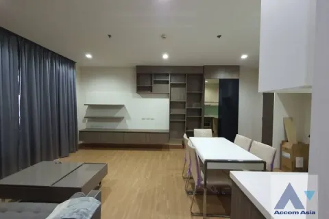 Condo in Khlong San, Bangkok, Thailand, 2 bedrooms  № 216973