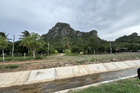 Земельный участок в Ча-аме, Таиланд 4279.2м2  № 139913 - фото 11