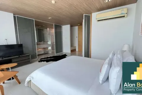 Casa de 3 dormitorios en Pattaya, Tailandia № 210886 - foto 11