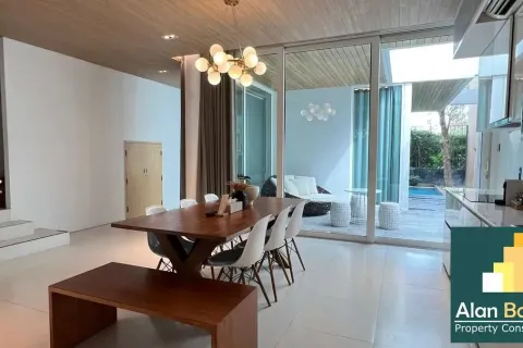 Casa de 3 dormitorios en Pattaya, Tailandia № 210886 - foto 3