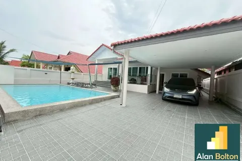 Casa de 3 dormitorios en Pattaya, Tailandia № 210887 - foto 15