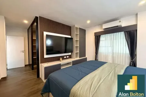 Casa de 3 dormitorios en Pattaya, Tailandia № 210887 - foto 9