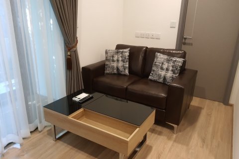 Condo in Bangkok, Thailand, 1 bedroom  № 143358 - photo 2