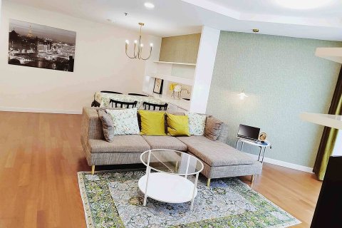 Кондоминиум с 2 спальнями в Бангкоке, Таиланд № 143354 - фото 1